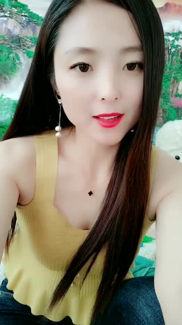 大姐大就是牛气,还有谁比她牛,有点意思啊!