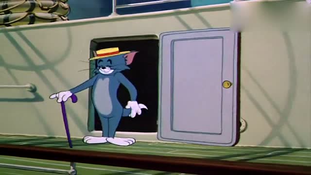猫和老鼠:汤姆一开门把杰瑞挤扁了,这小杰瑞怎么能忍呢