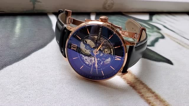 华天伦机械表实拍