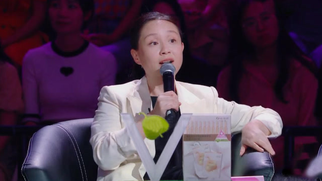 明日之子第八期,龙丹妮点评veegee:最成熟的一次表达!