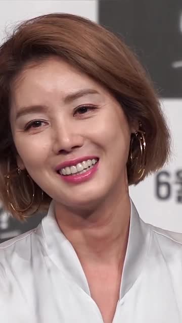 88年的小姐冠军金成玲!52岁!没有开美颜!颜值抗打不?