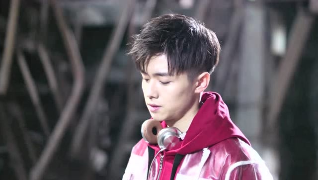 《全职高手》陈夜辉成功洗脑,邱非暂且对叶修怀恨在心