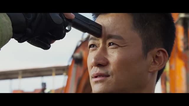 战狼2:张翰纸老虎一戳就破!吴京的小身板也经不住啊