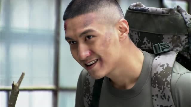 火蓝刀锋:巴郎身受重伤却遇对手,一阵搏斗,结果巴郎惨败