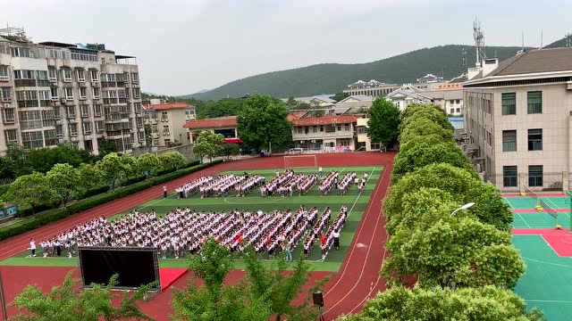 徐州市华杰实验学校 一年级入队仪式3