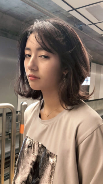 这种痞气十足的女孩子,你们喜欢吗?