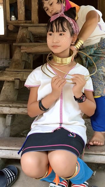 长颈族的姑娘,戴上就是一辈子!