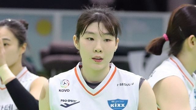 李素英,韩国gs加德士女排主攻手进攻亮点