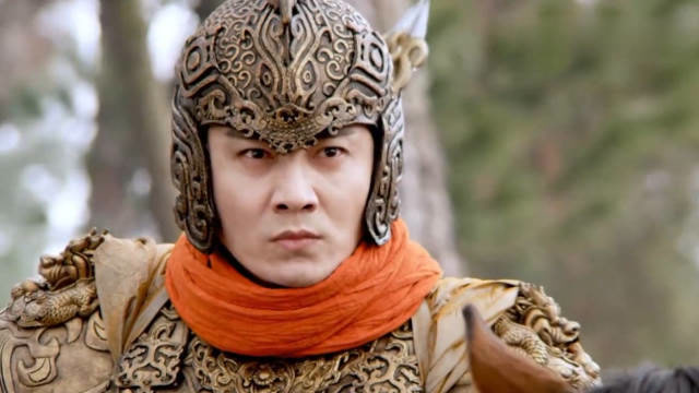 宇文成都vs伍云召,凤翅镏金epk金色亮银枪,此战惊心动魄,燃