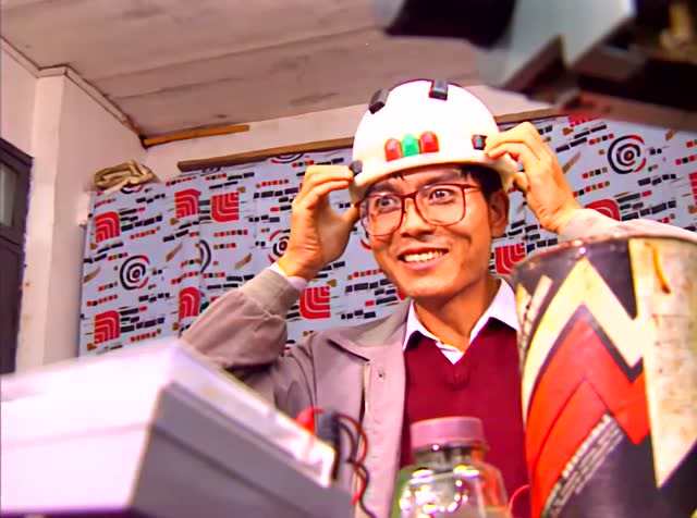 《山城棒棒军》于芳帮大妈搬东西,真是太善良了