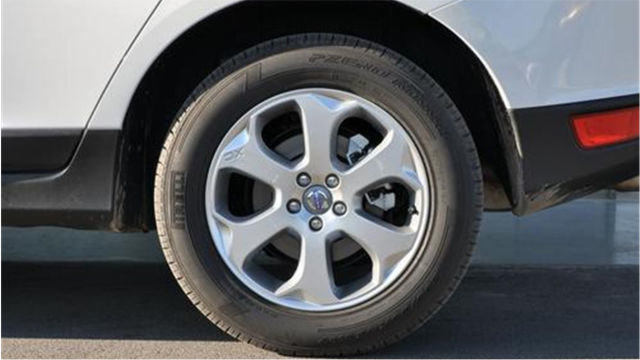 汽车轮胎有多厚 腾讯网