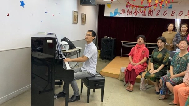 诗人周文莉原创合唱歌曲"上海力量"排练