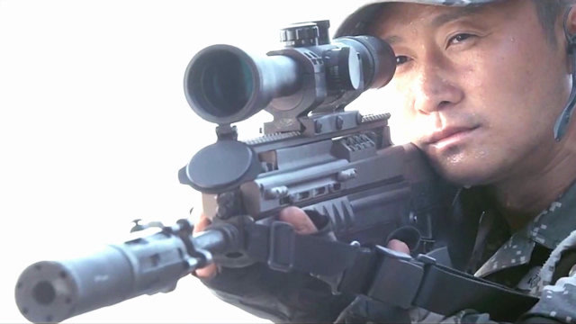 战狼超燃片段02 冷锋狙击一枪爆头,违抗命令被关禁闭!