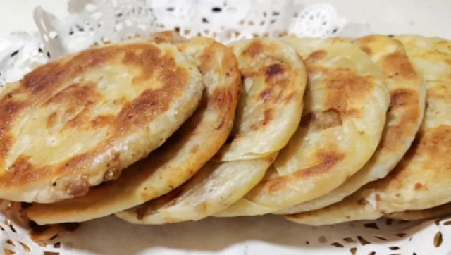 10元一个的酱肉饼,在家做成本3元,外皮酥脆掉渣,酱香浓郁,香