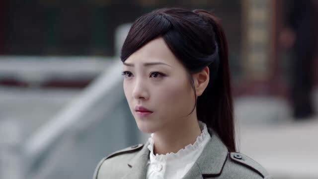 秋蝉:靳香问池诚这么做的原因,但是池诚什么都不肯说