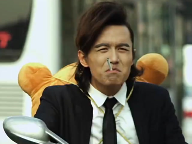 超级教师:贝小丹被光头党的人骚扰,廖学兵看到把他们全部打倒