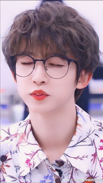 刘宇对罗言哭有什么执念吗最后张欣尧的眼神绝了是吃醋了吧