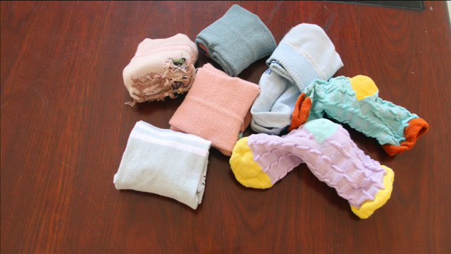 叠袜子的5个小技巧,简单快速,每一种都很实用