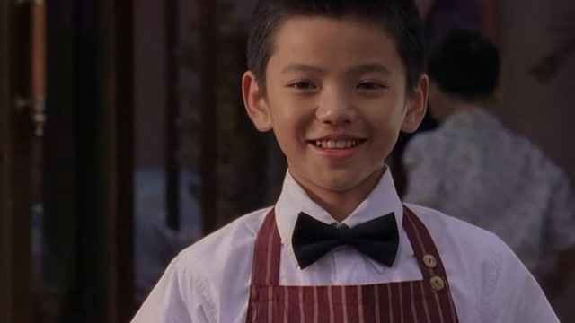 《功夫》细节解析:你看到的只是童话,小男孩的经历才是现实!