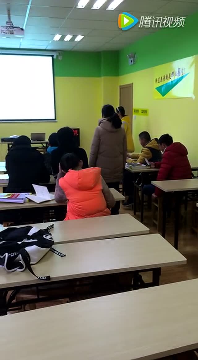 伟莲英语六合分校口语课