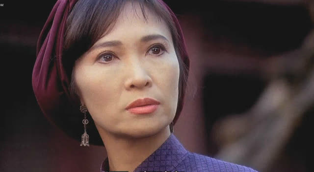 方世玉给妈妈烫头发,结果头发全烧掉了