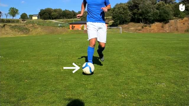足球假动作视频教程vs回旋动作