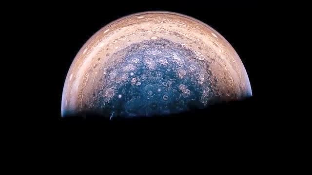 朱诺号卫星拍摄到的木星全景,如此宁静,简直美得让人窒息