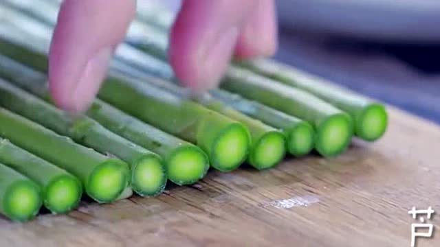 留住女人心的菜 罗笋与海鲜的搭配家常做法