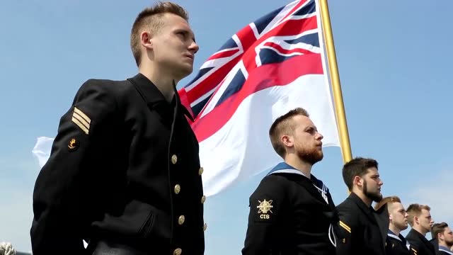 【皇家海军】英国皇家海军与德国海军在hms duncan号驱逐舰上纪念