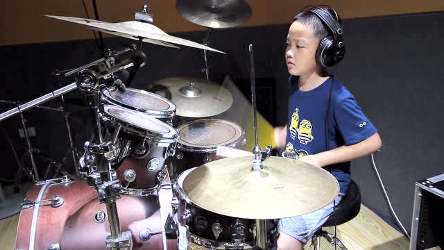 宜昌鼓点国际艺术中心赵梓博架子鼓《hammerblow》