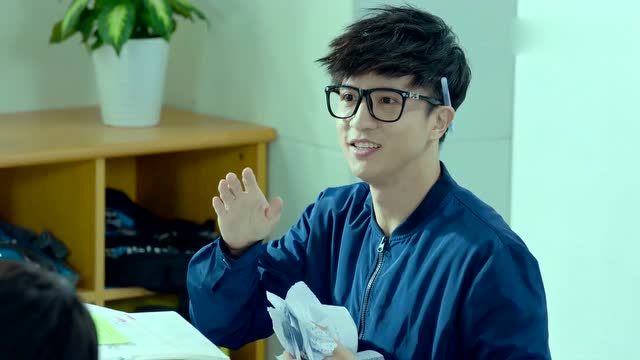 屡屡破坏课堂纪律的陶西老师的课堂日常 请签收不谢!