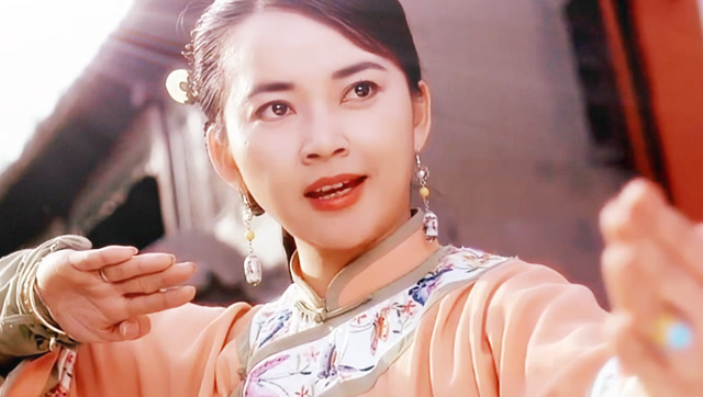 《方世玉》方世玉老妈女扮男装,参加比武招亲,搞笑擂台比武