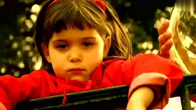 经典怀旧《天使爱美丽》小时候生活太压抑 金鱼也跳出水缸