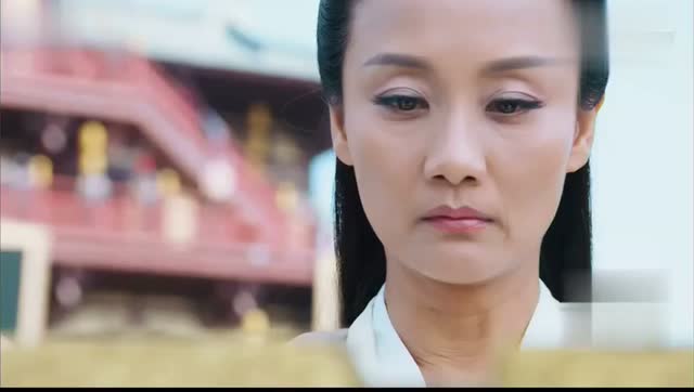 燕洵母亲验尸,历数定北候功勋,在场众人惭愧有之,愤恨有之