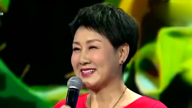 张凯丽蓝天野罕见合影,老人91岁精神十足,28年前合作的作品绝了