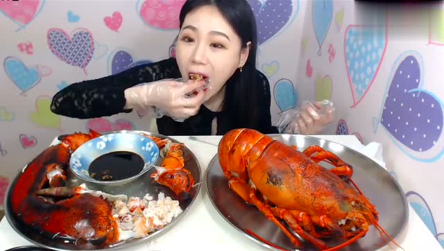 韩国大胃王费朗西斯卡:狂吃超大只大龙虾,大口大口狂吃!