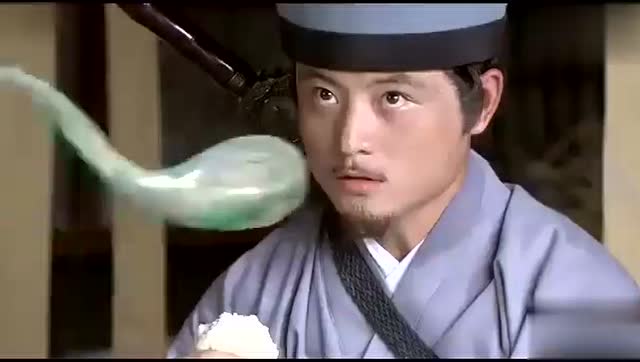 四位道士在破庙休息,被一只蝴蝶精吸光精气,这个特效我给9分!