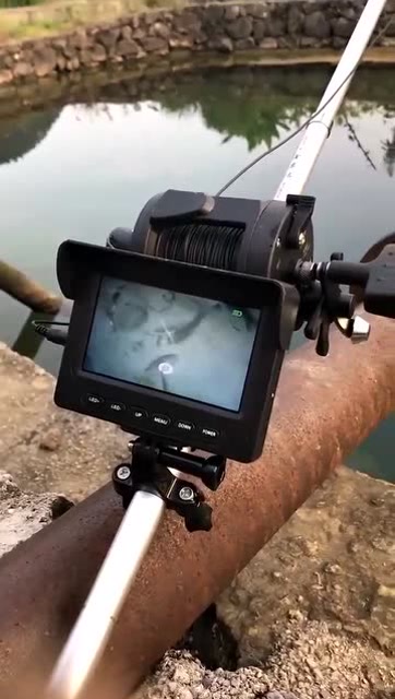 带摄像头的钓鱼神器,水下情况一目了然!