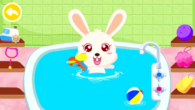《宝宝巴士》兔宝宝在洗澡的时候吹泡泡还玩水枪,好开心呀!