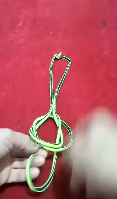 这种打结方法太好用了,再也不怕不小心,把水瓶水杯摔碎
