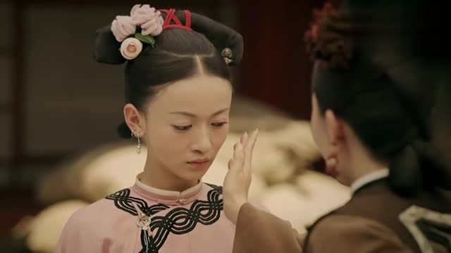 延禧攻略:为了不被抓到,璎珞动手打姑姑,胆子太大了