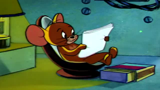 《猫和老鼠》:杰瑞看报纸打开音乐汤姆嫌吵关上了