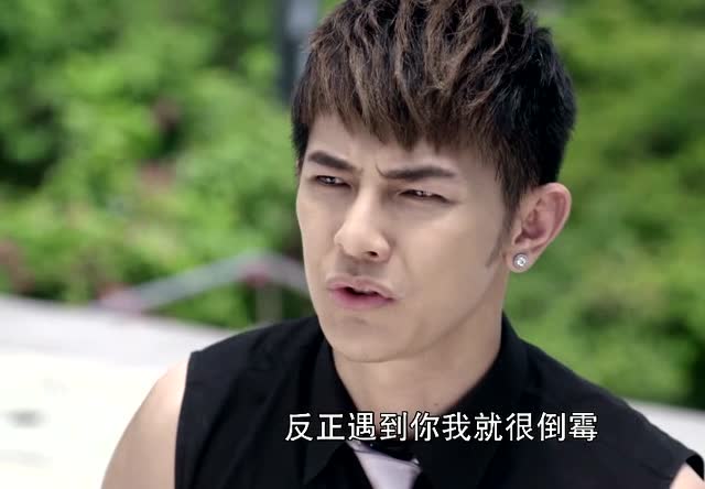 超级大英雄:晓东不知道发生什么事,竟浑身疼痛!