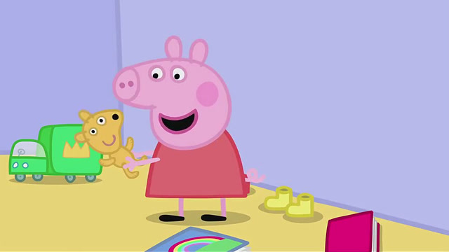 佩奇找到了失踪已久的小熊泰迪,她兴奋地捧着小熊,迟迟不愿松手