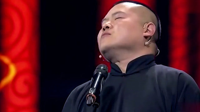 岳云鹏调侃于谦重症难治!现场学于谦抽烟,这是什么仇什么怨啊?
