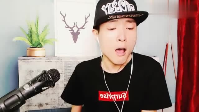 残疾歌手王亮,演唱你到底有没有爱过我,唱的伤感非常好听