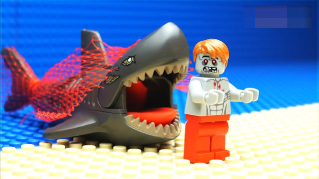 乐高玩具故事:乐高僵尸鲨鱼