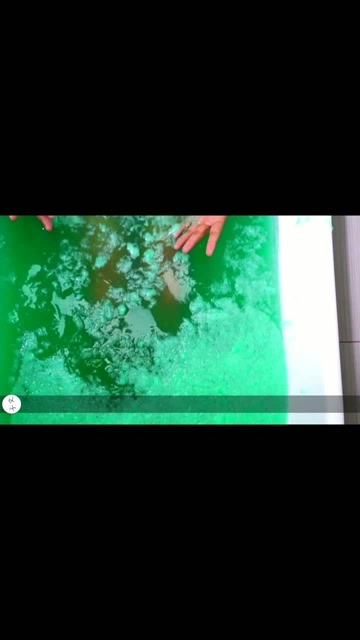 外国小伙用热巧克力泡澡,洗完整个人都是巧克力味儿的?