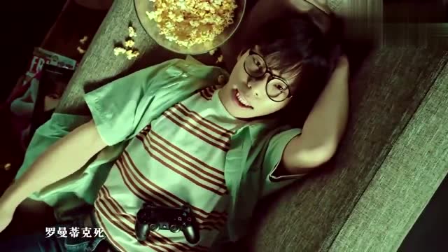 蔡依林的《消极掰》还特地请老师编了一段"消极躺"之舞,学起来