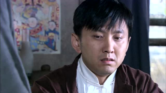 袁天杰被板井樱子救了,并且告诉了袁天杰自己真正的身份